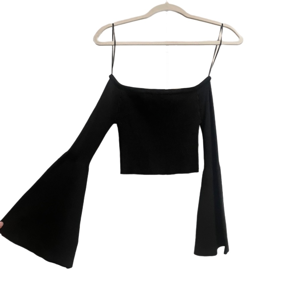 Ribbed Flare Sleeve Crop